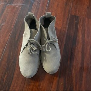 Tommy Bahama Evert Tan Suede Desert Booties Size US 9 ( S - 14)